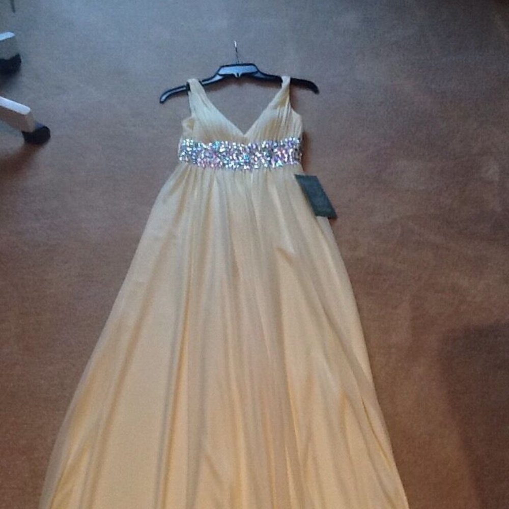 Evening Cocktail Formal Dress Gown in cream color with bling.  New Size 3